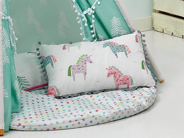 Cojín con relleno UNICORN con Madroños de Cañete