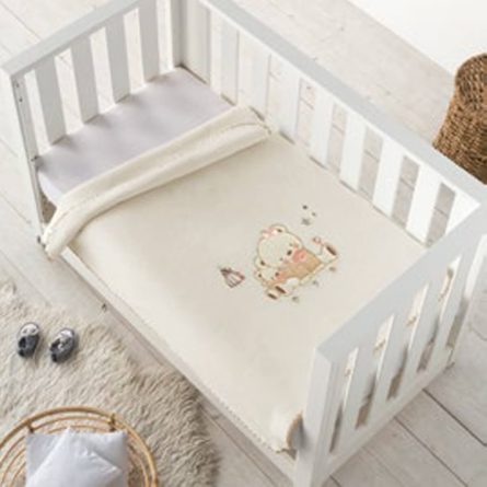 Manta infantil OSITO CHUPETE 6223 de Pielsa Baby