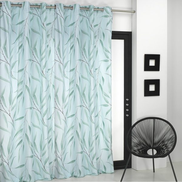 Cortina confeccionada con ollaos BAMBU de Camatex