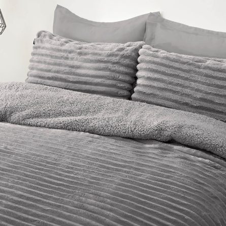 Edredón conforter sherpa RABBIT de Pierre Cardin