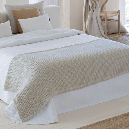 Pie de cama LISBOA de Fundeco